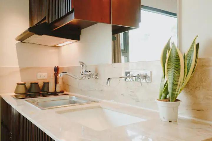 Homestay Giua Long Ha Noi - 10 Phut Den Pho Co 河内 外观 照片