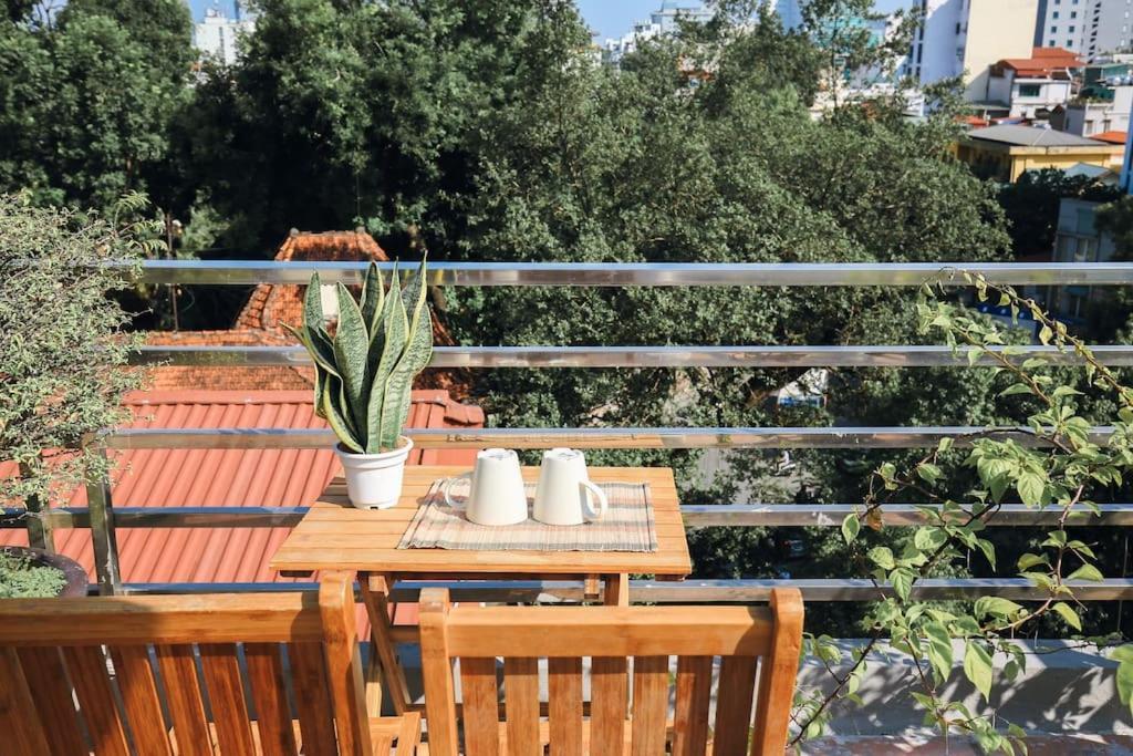 Homestay Giua Long Ha Noi - 10 Phut Den Pho Co 河内 外观 照片